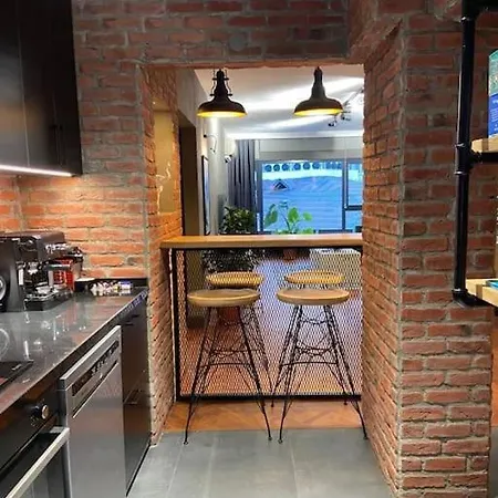 Bebek Sahilde, Oezel Tasarim Uecretsiz Vale Appartamento *