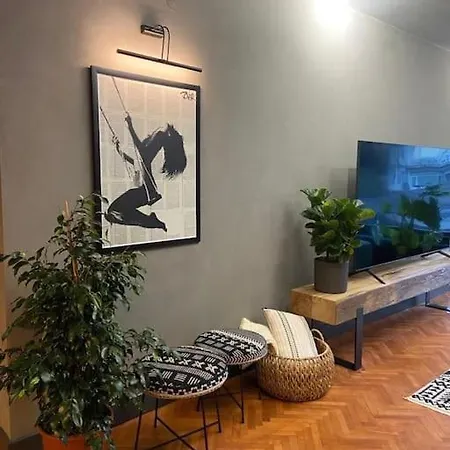 Bebek Sahilde, Oezel Tasarim Uecretsiz Vale Provincia di Istanbul